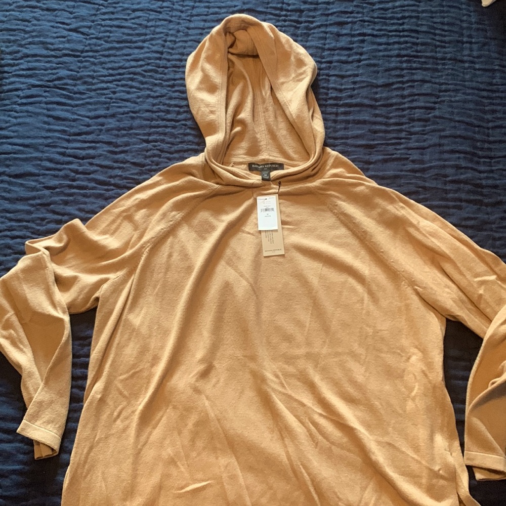 Banana Republic Camel Color Hoodie Sweater NWT Relaxed Fit size Medium Petite